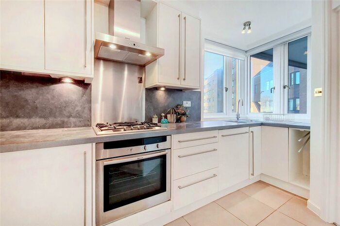 1 Bedroom Flat To Rent In Grosvenor Road, Pimlico, London, SW1V