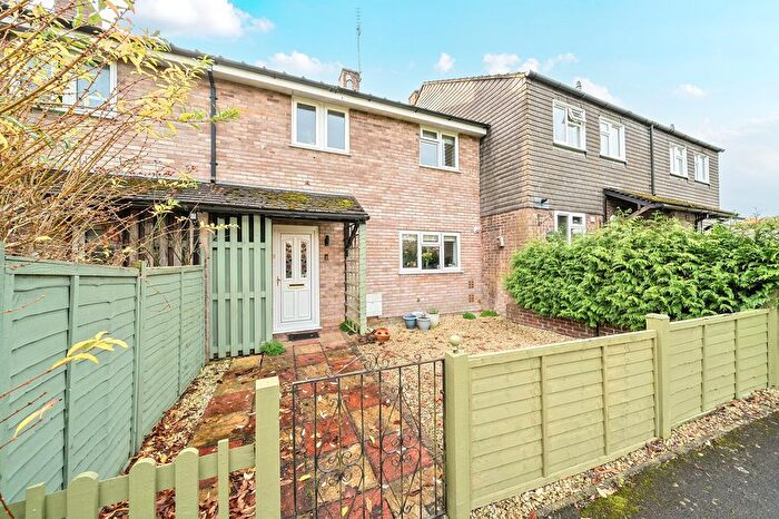 3 Bedroom Terraced House For Sale In Mead Way, Midhurst, GU29