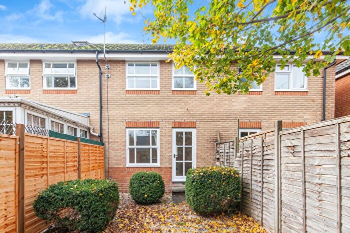 2 Bedroom Terraced House To Rent In Prestwich Place, Oxford, OX2