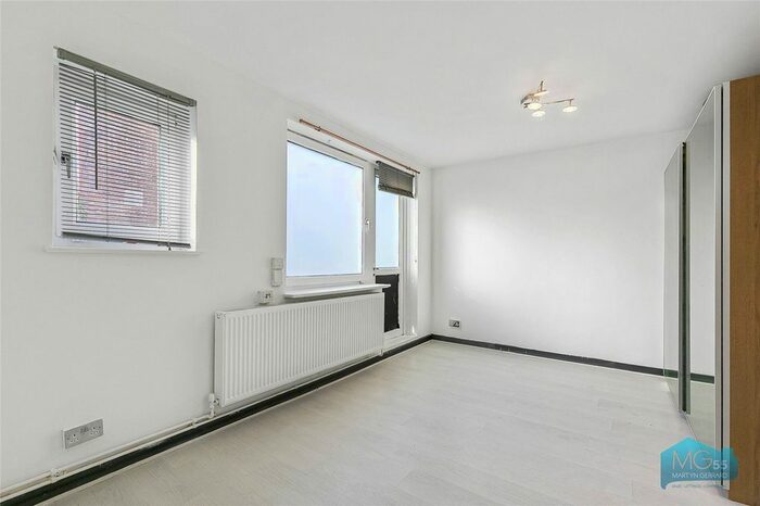 Studio To Rent In Riversdene, Highbury, London, N5