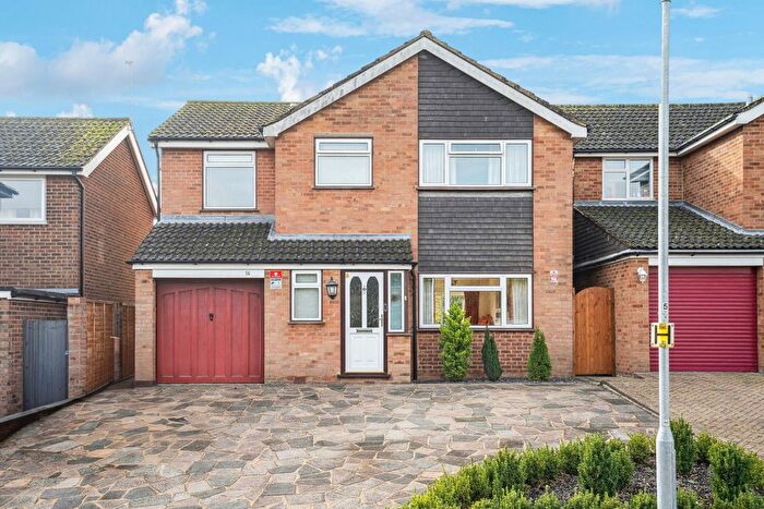 4 Bedroom Detached House For Sale In The Hawthorns, Maple Cross, Rickmansworth, WD3