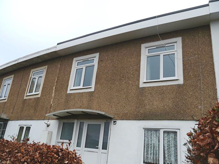 4 Bedroom Terraced House To Rent In Newstead, Hatfield, AL10