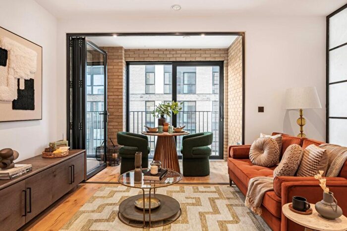 1 Bedroom Flat For Sale In Graphite Square, Albert Embankment, SE11