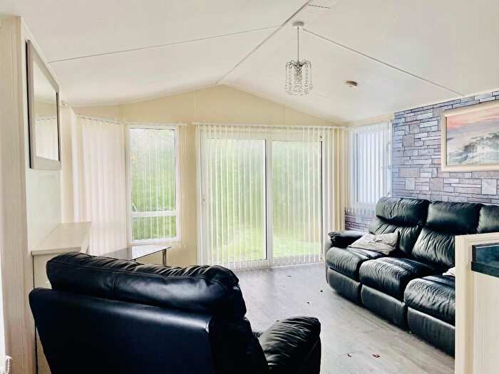 2 Bedroom Park Home For Sale In Foxhunter Residential Caravan Park, Monkton Street, CT12