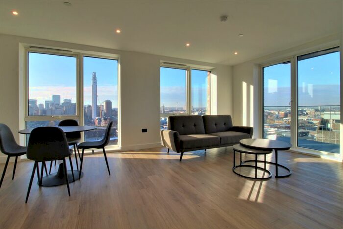 2 Bedroom Flat To Rent In The Regent, Snow Hill Wharf, Birmingham, B4