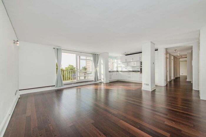 3 Bedroom Apartment To Rent In St. Johns Wood Park London, NW8