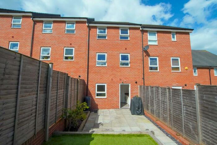 3 Bedroom Town House To Rent In Bishop Monk Avenue, Fishponds, Bristol, BS16