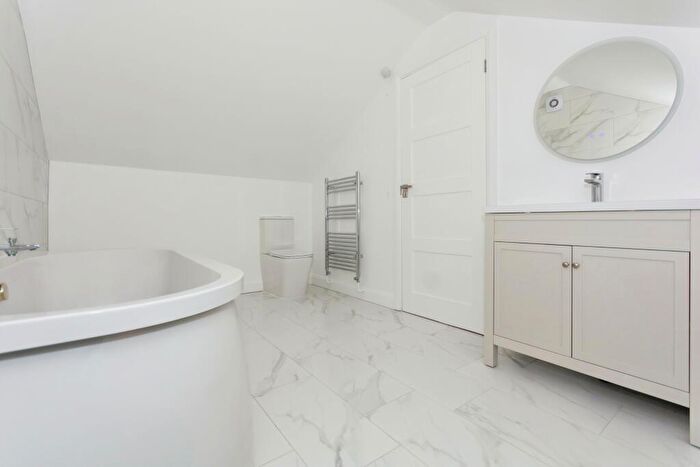 5 Bedroom Detached House For Sale In Moorcroft Road, Birmingham, West Midlands, B13