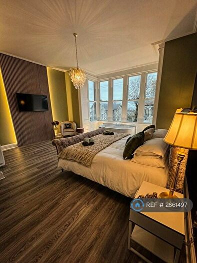 3 Bedroom Flat To Rent In Victoria Park, Weston-Super-Mare, BS23