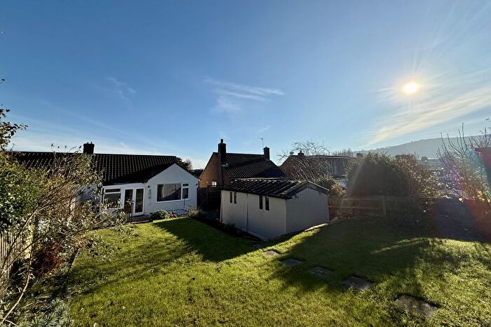 2 Bedroom Bungalow For Sale In Wannock, Polegate, East Sussex, BN26