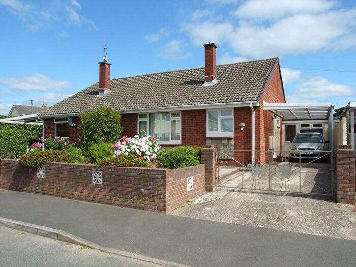 2 Bedroom Semi-Detached Bungalow To Rent In Fitzwalter Road, Caldicot, NP26