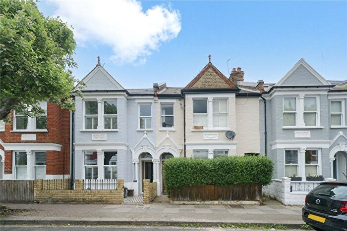 1 Bedroom Flat For Sale In Strathville Road, Earlsfield, London, SW18