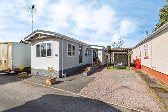 1 Bedroom Park Home For Sale In Shelley Street, Loughborough, LE11