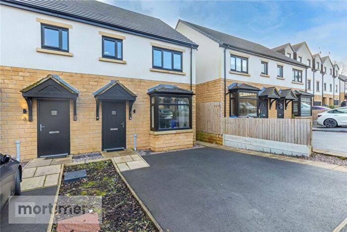 3 Bedroom Semi Detached House For Sale In Brear Vale, Oswaldtwistle, Accrington, Lancashire, BB5