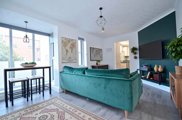 3 Bedroom Flat To Rent In Betts Court, Cross Lane, Norwich, NR3