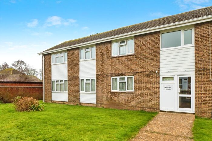 2 Bedroom Flat For Sale In Chambers Avenue, Romsey, Hampshire, SO51
