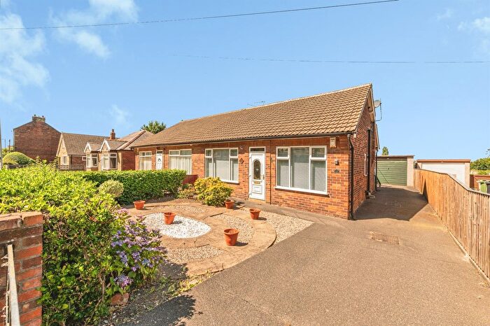 2 Bedroom Semi Detached Bungalow For Sale In Staincliffe Road, Dewsbury, WF13
