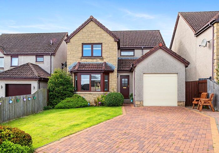 3 Bedroom Detached House For Sale In Deanburn Gardens, Seafield, EH47