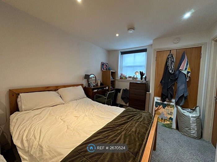 1 Bedroom Flat To Rent In Old Station Way, London, SW4