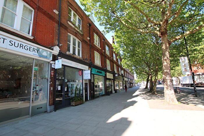 1 Bedroom Flat To Rent In King Street (Ref ), Hammersmith., W6