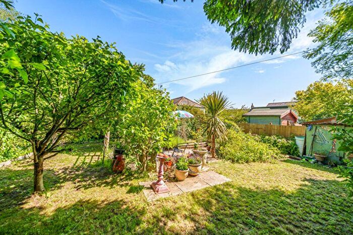 2 Bedroom Cottage For Sale In Maiden Newton, Dorchester, DT2