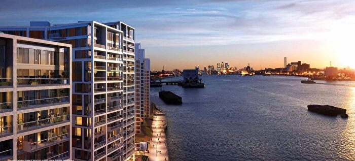 2 Bedroom Flat To Rent In Deveraux House, Duke Of Wellington Avenue, SE18