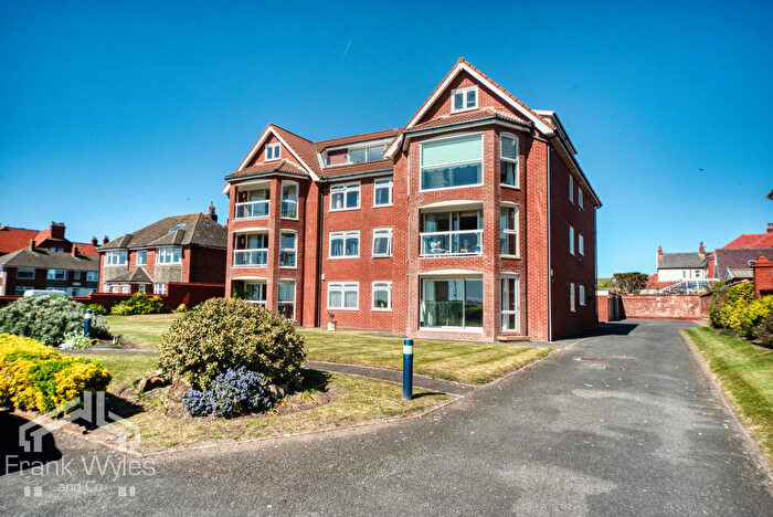 2 Bedroom Flat For Sale In Flat, Tarleton Lodge, South Promenade, Lytham St. Annes, Lancashire, FY8