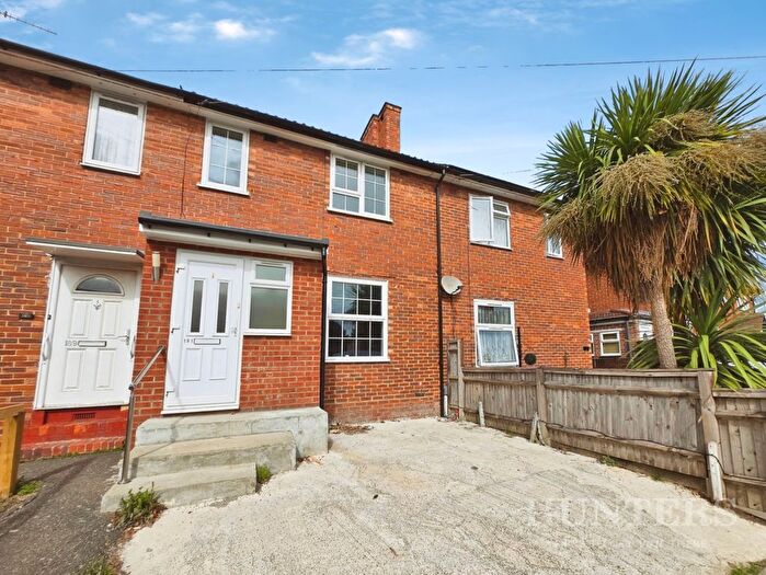 3 Bedroom Terraced House For Sale In Thornton Road, Carshalton, SM5