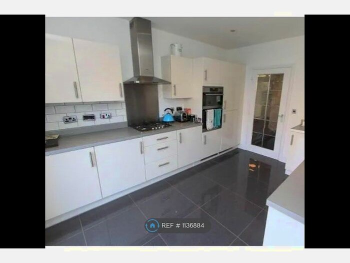 4 Bedroom Detached House To Rent In Bellerose Close, Coventry, CV4