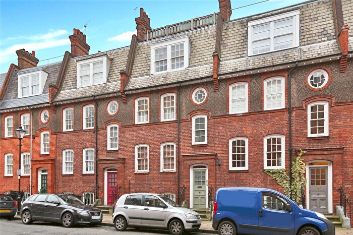 1 Bedroom Flat To Rent In Pleasant Place, Canonbury, Islington, London, N1