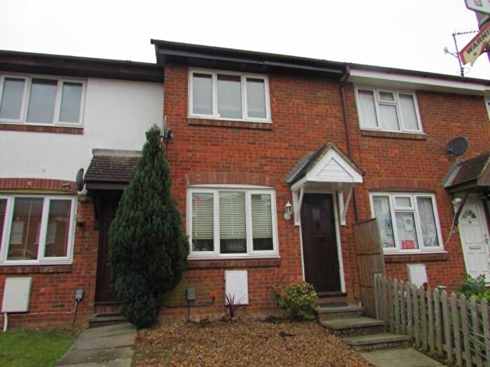 2 Bedroom Terraced House To Rent In Drayton Road, Borehamwood, WD6