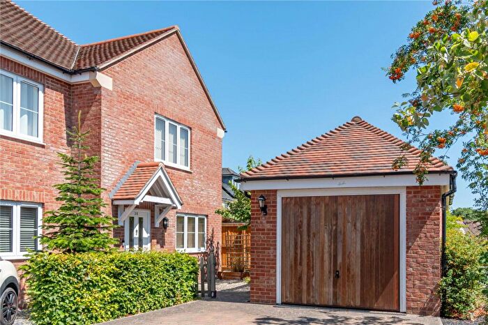 3 Bedroom Semi-Detached House To Rent In Capability Way, Greenham, Thatcham, Berkshire, RG19