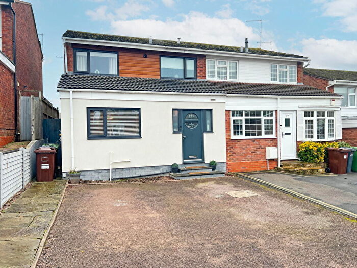 3 Bedroom Semi Detached House For Sale In Mountford Road, Shirley, Solihull, West Midlands, B90