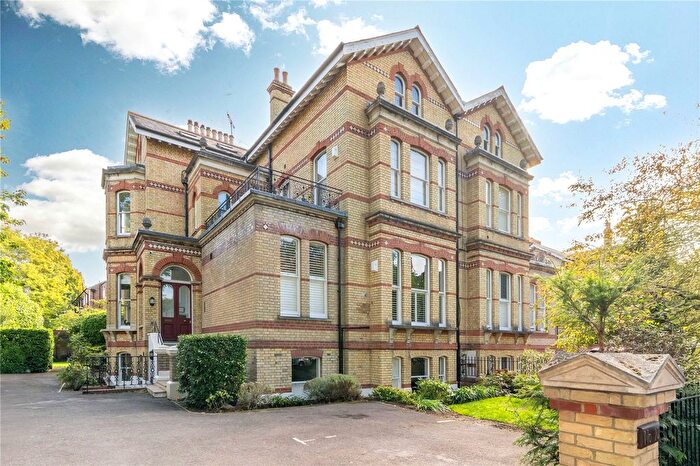2 Bedroom Flat For Sale In Riverdale Road, Twickenham, TW1