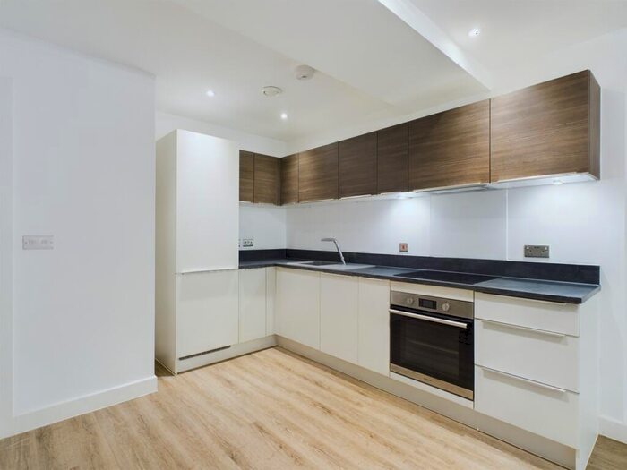 1 Bedroom Flat To Rent In Clifton House Broadway, Peterborough, Northamptonshire, PE1