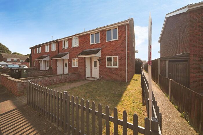 3 Bedroom End Terrace House For Sale In Shakespeare Way, Thetford, IP24