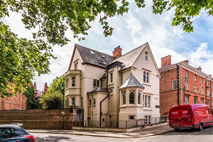 2 Bedroom Apartment To Rent In College Street, Nottingham, NG1
