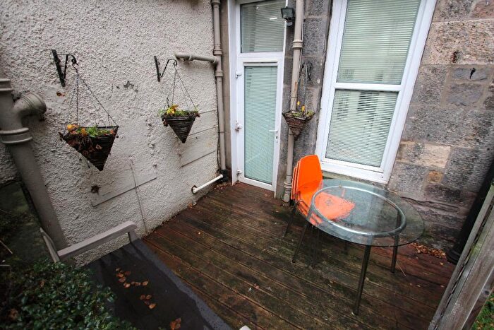 1 Bedroom Flat To Rent In Parsons Green Terrace, Meadowbank, Edinburgh, EH8