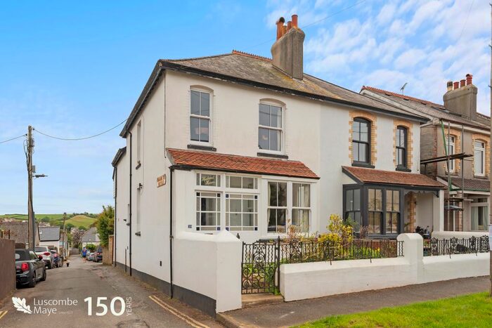 3 Bedroom Semi-Detached House For Sale In Waverley Road, Kingsbridge, TQ7