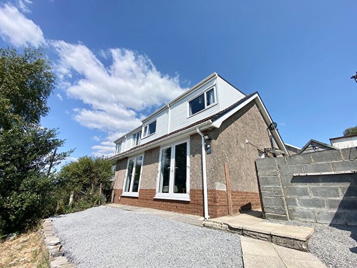 2 Bedroom Semi-Detached Bungalow For Sale In Greenfield Crescent, Llansamlet, Swansea, City And County Of Swansea., SA7