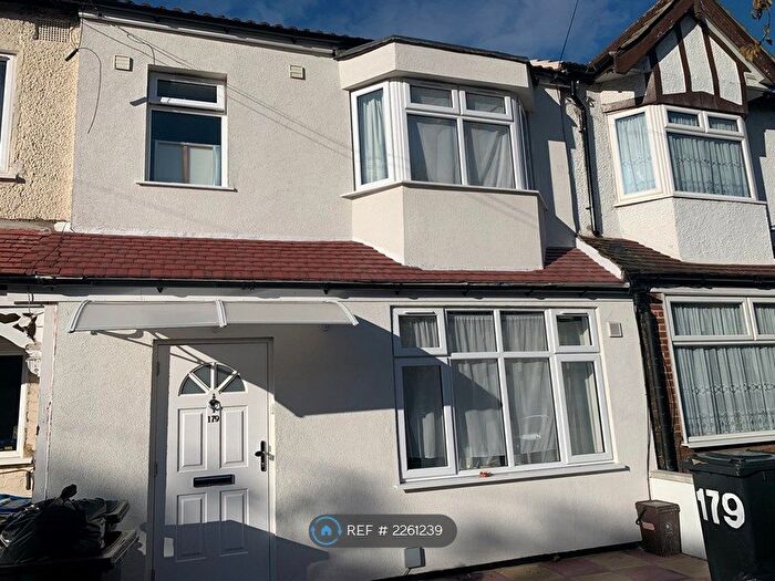 Studio To Rent In Manor Road, Mitcham, CR4