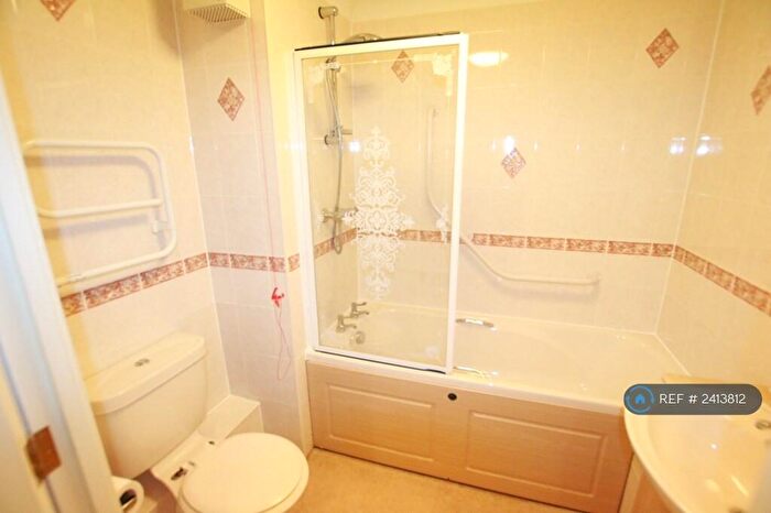 1 Bedroom Flat To Rent In Milward Court, Reading, RG2