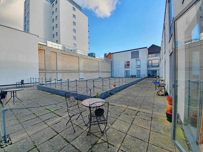 1 Bedroom Flat To Rent In College Street, Ipswich, IP4