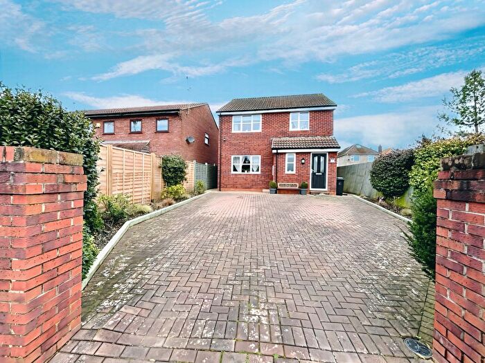 3 Bedroom Detached House For Sale In Thatcham Court, Yeovil, BA21