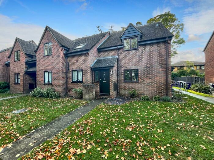 1 Bedroom Apartment To Rent In King James Way, Royston, SG8