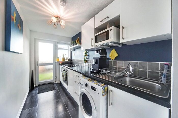 1 Bedroom Flat For Sale In Kirkton Road, Cambuslang, Glasgow, South Lanarkshire, G72