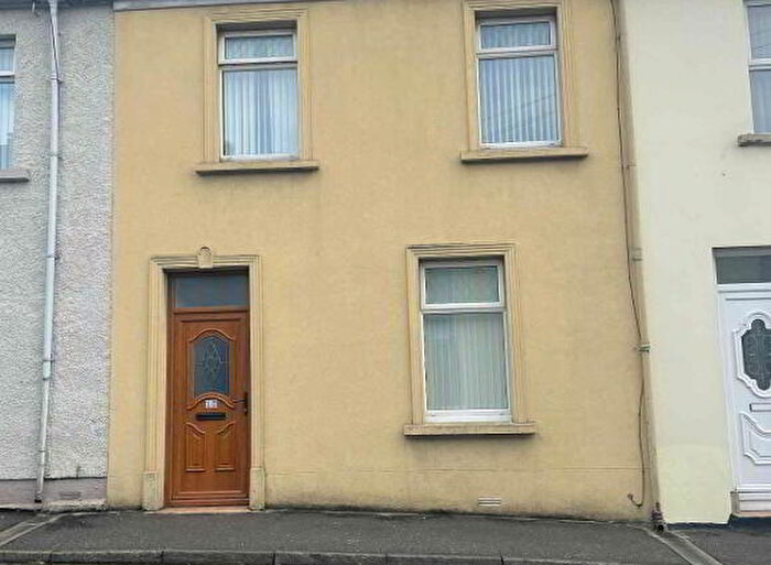 3 Bedroom Mid Terraced House For Sale In Pine Street, Londonderry, BT47