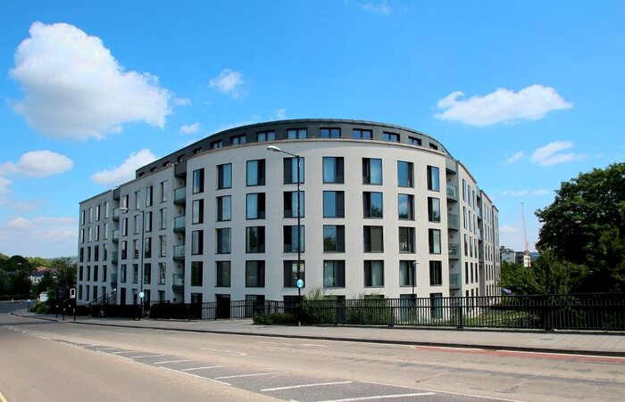 1 Bedroom Flat To Rent In St James Walk, Cheltenham, Glos GL50
