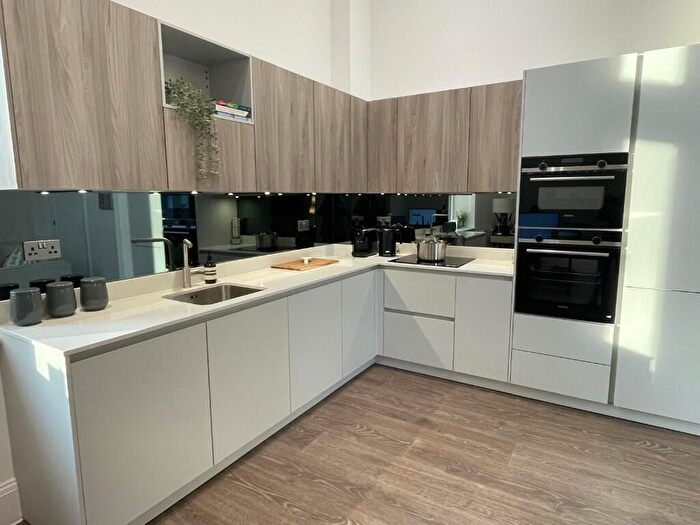 2 Bedroom Apartment For Sale In Royal Meadows, Sciennes Road, Edinburgh, EH9