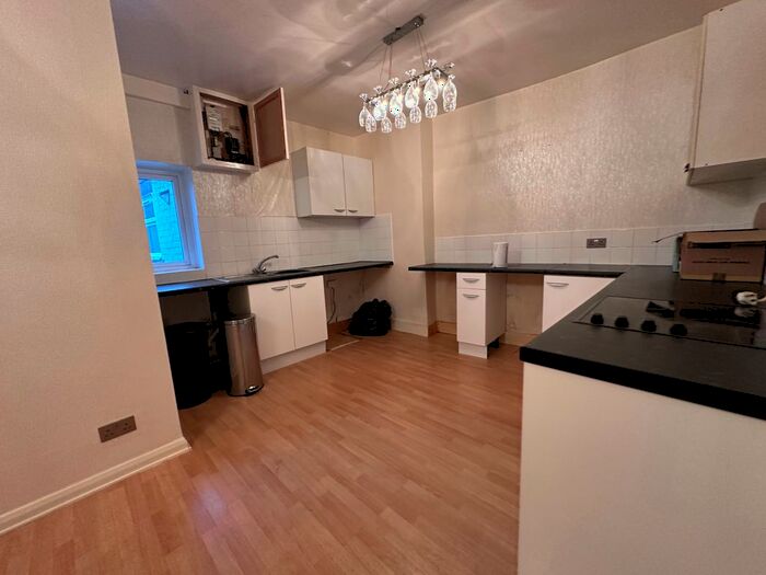 2 Bedroom Flat To Rent In Netherton Road, Worksop, S80